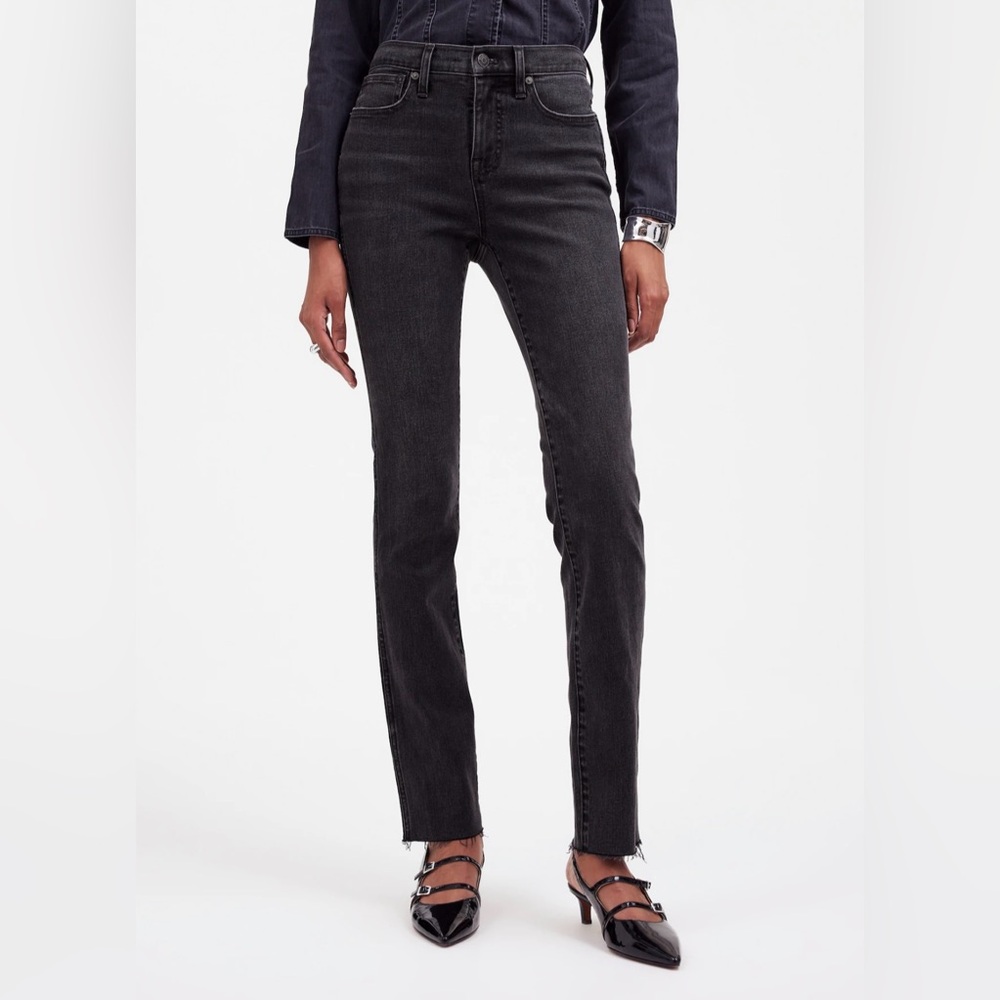 Madewell Mid Rise Stovepipe Jeans in Armand Wash (black): Raw Hem Edition